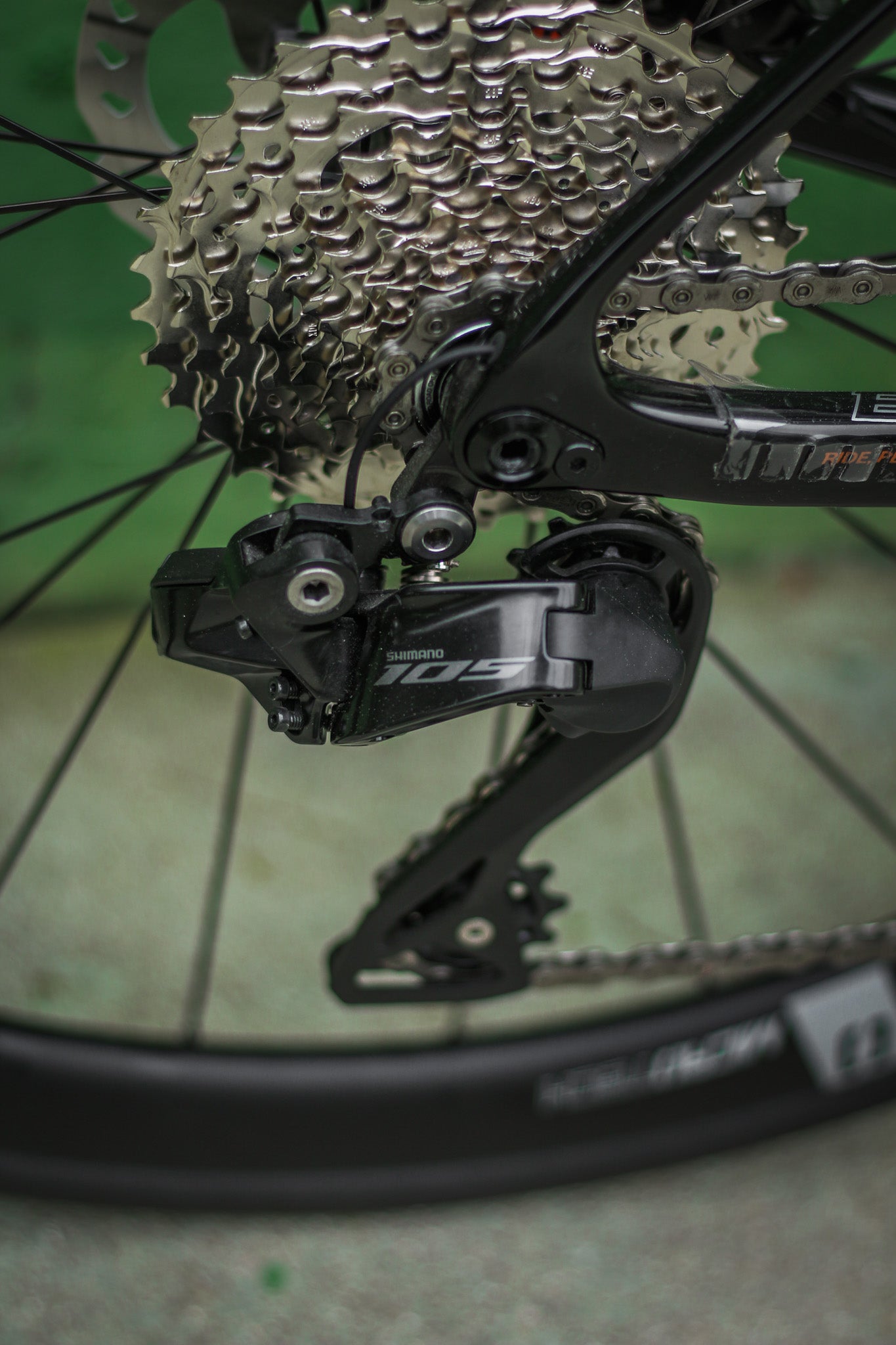 Basso Venta R Shimano 105 Di2
